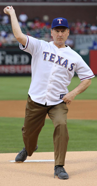 Justice Alito throwing out the first pitch.